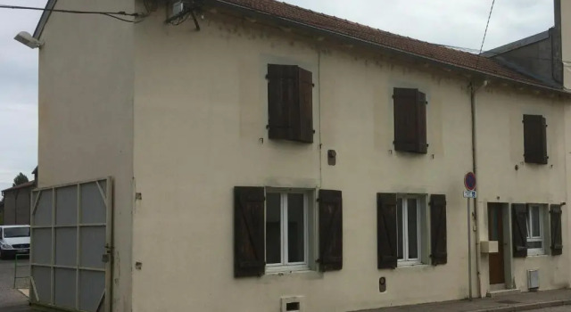Maison Calme Avec 3 Chambres, Proche Centre-Ville Luneville & Gare, Acces Facile a Nancy - Fr-1-584-106, Rezervați Hotel Luneville 
