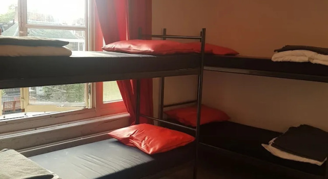 Seng i sovesal The Studenthostel Utrecht