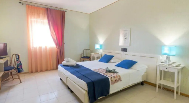 Двухместный номер Standard с балконом и с видом на море Paradise Beach Resort