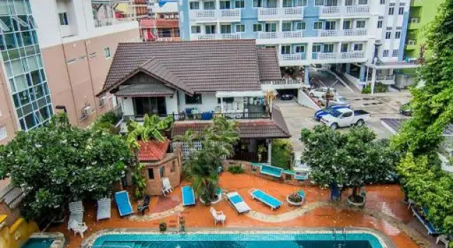Sutus Court 7