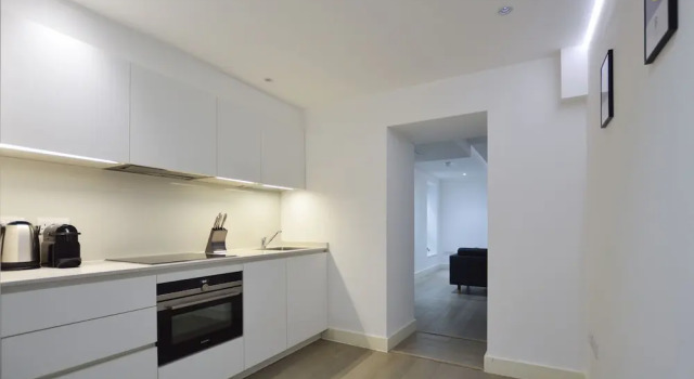 Студия Soho 22 Serviced Apartments