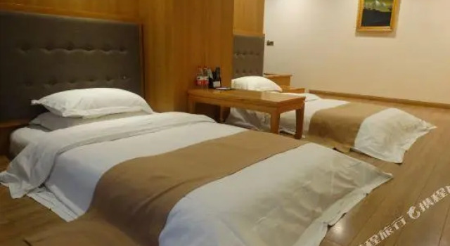 Triplu familie suite Gusiluo Hotel