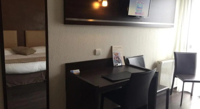 Номер Superior Hôtel-Restaurant Le Calice Du Gevaudan - A75