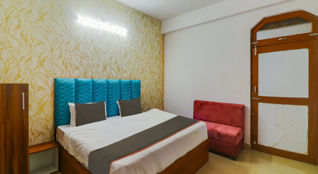 Hotel O Paras Palace, Prenota Hotel Hotel 4 stelle a Jhansi, 4*