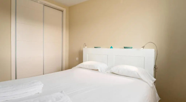 2174-Huge 3 bedrooms with terrace and pool