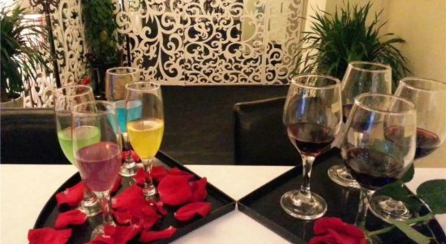 Haiyu Love Theme Hotel, Rezervasyon Otel Korla otoparklı oteller, Otopark