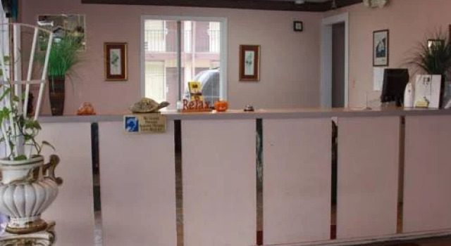 Relax Inn and Suites Hope, Boek Hotel Hotels in Missouri met zwembad, Zwembad
