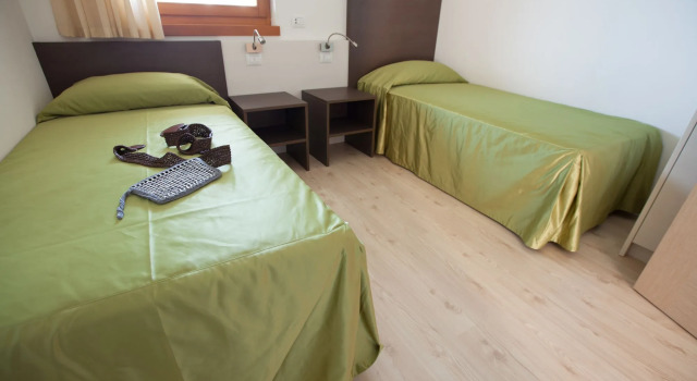 Residence La Corte Danese, Забронировать Отель Отели Торри-дель-Бенако с бассейном, Бассейн