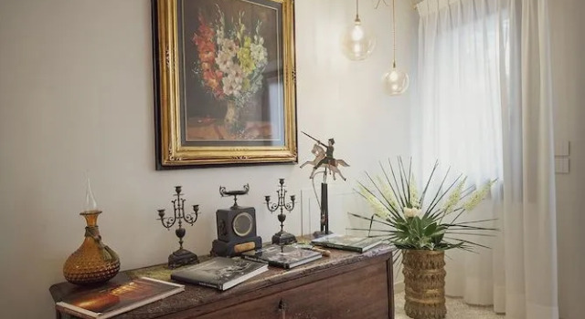 Cinqueteste Luxury Home, Забронировать Отель «постель и завтрак» Отели Венеции с бассейном, рядом с Железнодорожный вокзал Венеция Санта Лючия, Бассейн