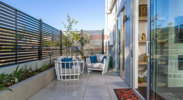 Malthouse Lane Apartment, Забронировать Апартаменты/квартира Отели Нельсон с парковкой, рядом с Christ Church Cathedral, Nelson, Парковка