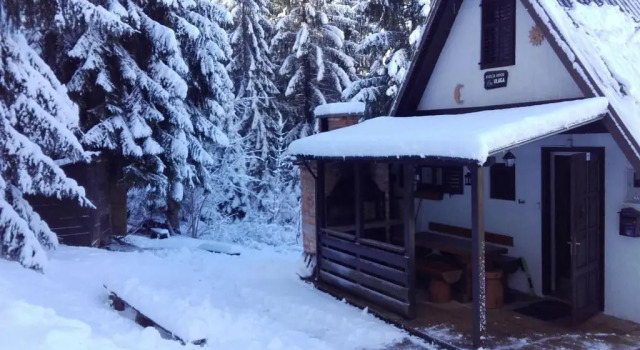 Коттедж Holiday Home Kuća Ulaga