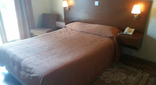 Standardowy dwuosobowy pokój Edelweiss Hotel