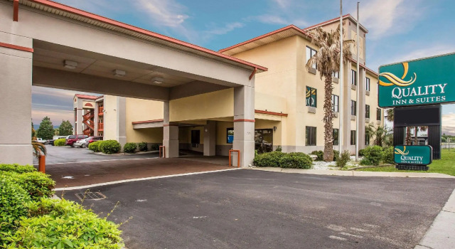 Номер Standard Quality Inn & Suites Ft. Jackson Maingate