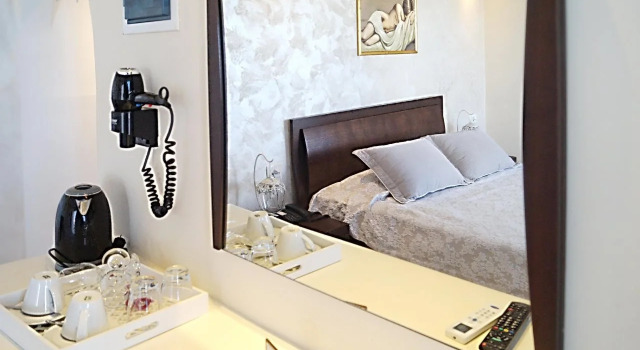 Tatakis Design Hotel, Fira, Забронировать Отель Тира Santorini Caldera