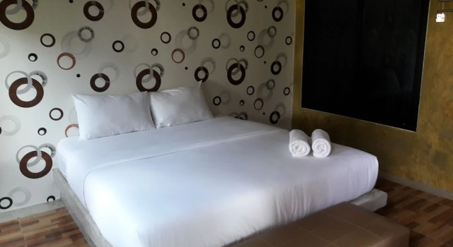 Oasis Resort, Rezervovat Lázně / Resort Hotely v Central Thailand s parkováním, Parkování