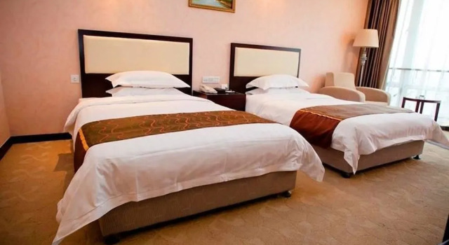 Wuhan Newport International Hotel, Забронировать Отель Отели Уханя с парковкой, Парковка