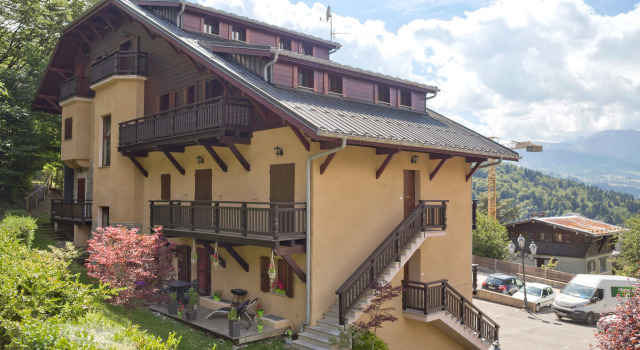 St. Gervais - Le Bois des Fées 2, Забронировать Отель Отели Сен-Жерве-Ле-Бэн с парковкой, рядом с Гондольный подъемник Сен-Жерве-Бетте, Парковка