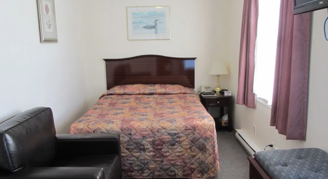 Семейный номер Standard с 2 комнатами с балконом и с видом на сад The Maplewood Motel