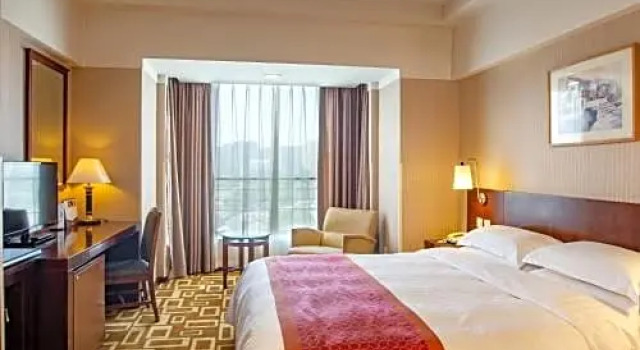 Номер Standard с видом на город Dong Fang Hotel