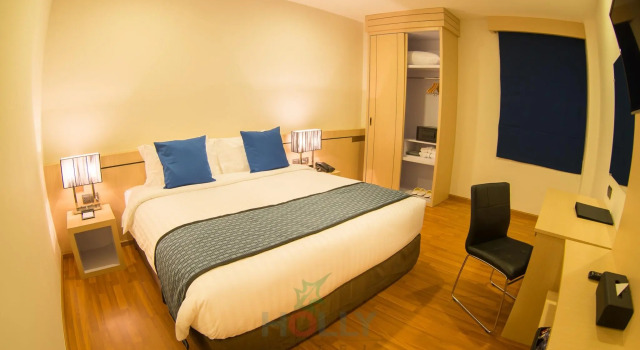 Holly Hotel Myanmar, Book Hotel Yangon downtown 