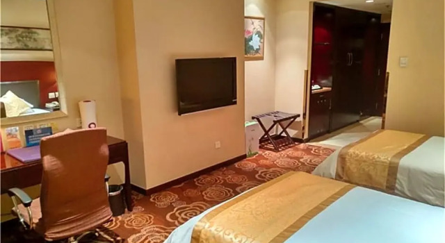 Двухместный номер Deluxe Zhong Yi Peng Ao Hotel
