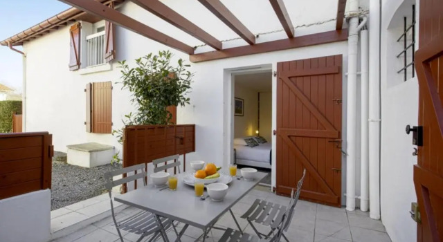 Апартаменты Charming 3 flat w a wonderful terrace in Biarritz - Welkeys