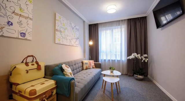 Estudio Confort LOCATION