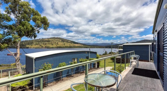 Коттедж с 2 комнатами Port Huon Cottages