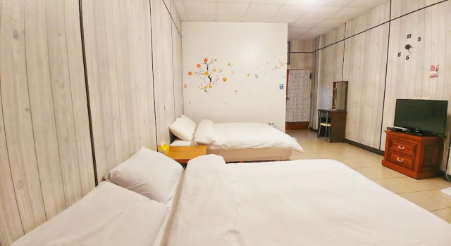 Четырёхместный номер Standard Gred House B&B