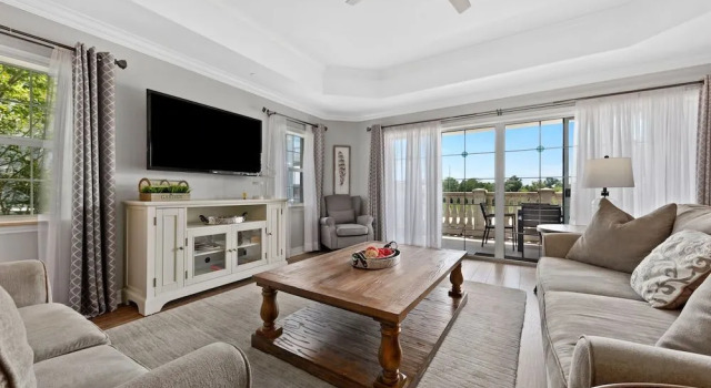 Stunning - All New Decor Nov 2015 - 3 Br condo by RedAwning