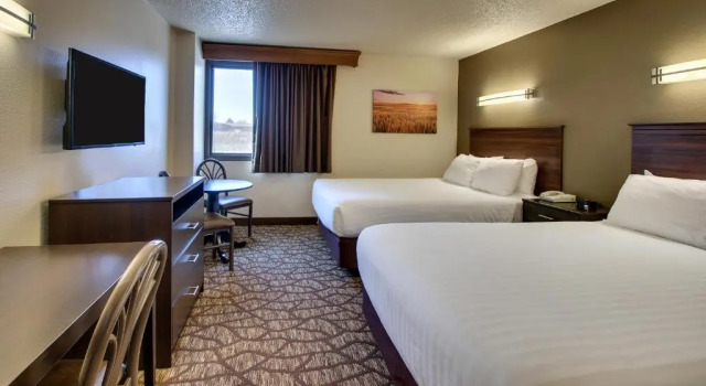 Четырёхместный номер Deluxe EverSpring Inn