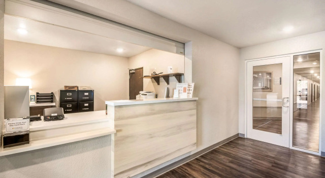 WoodSpring Suites Bradenton