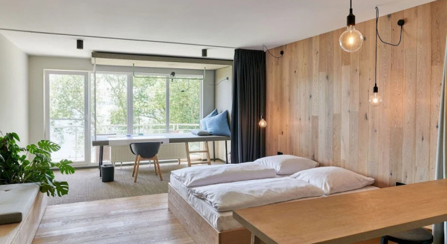 Номер Comfort с балконом Designhotel Whitman