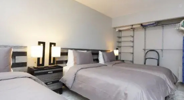 Stylish Modern 3 Bedroom Luxury Apartment Miami Beach - 718, Varaa Huoneisto Hotellit Miami Beach uima-altaalla, Uima-allas