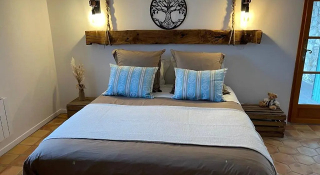 Le Mas de Mirabel, Book Hotel Hoteller i Drôme Provençale med parkering, Parkering