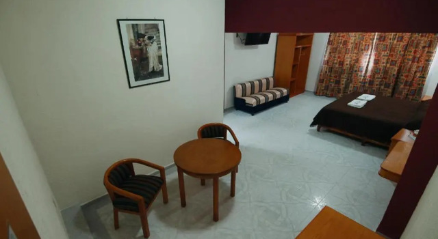 Полулюкс HOTEL EL CONQUISTADOR MONARCA