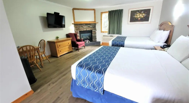 Люкс Knights Inn Colonial Fireside Inn