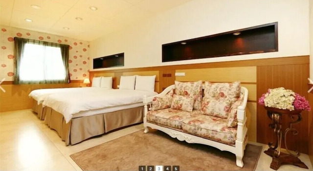 Четырёхместный номер Standard zstar B&B