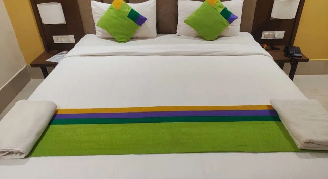 Номер Premium Treebo Elite Residency - 2 kms from Railway station