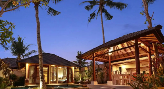 Вилла The Kampung Ubud Villa