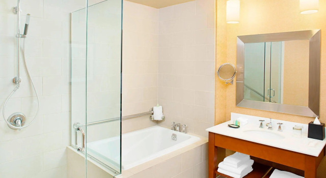 Четырёхместный номер Standard The Westin Chicago North Shore