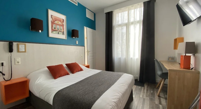 Двухместный номер Superior с балконом REV HÔTEL