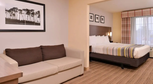Двухместный люкс Country Inn & Suites by Radisson, Omaha Airport, IA