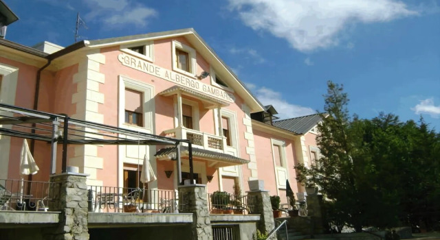Grande Albergo Gambarie, Varaa Hotelli  