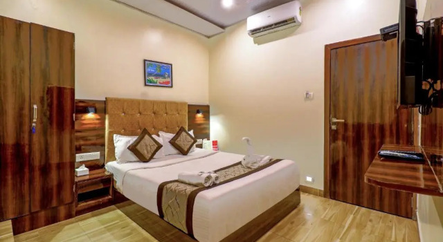 Номер Deluxe HOTEL SIGNATURE INN