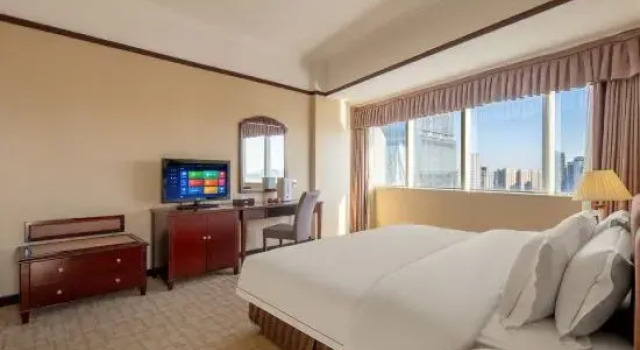 Люкс Standard Telecom International Hotel