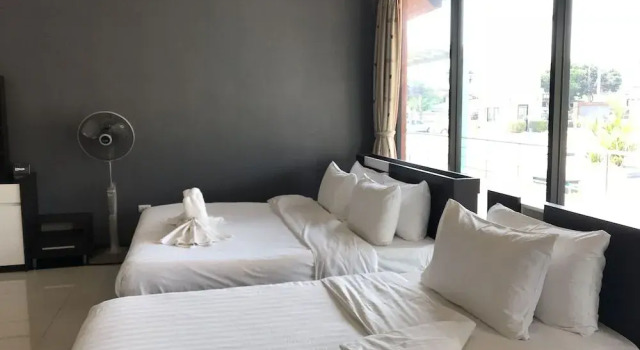 Usotel Waterland Hotel, Varaa Hotelli Hotellit North-Eastern Thailand pysäköinnillä, Pysäköinti