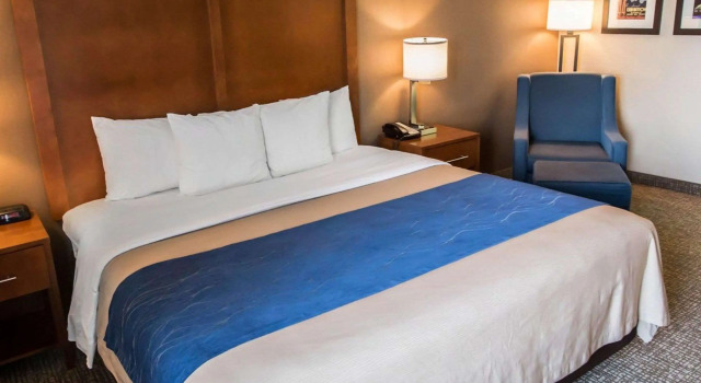 Двухместный номер Standard Comfort Inn Crystal Lake - Algonquin