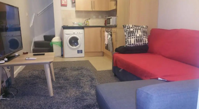 Lower Cathedral Road Apartment