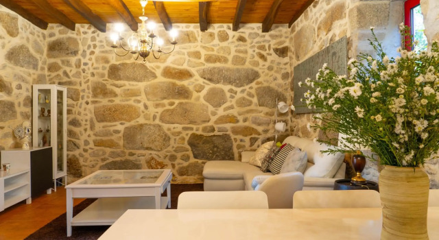 Casa das Castanhas - near Gerês, Забронировать Отель Отели Пенеда-Жереш с парковкой, Парковка